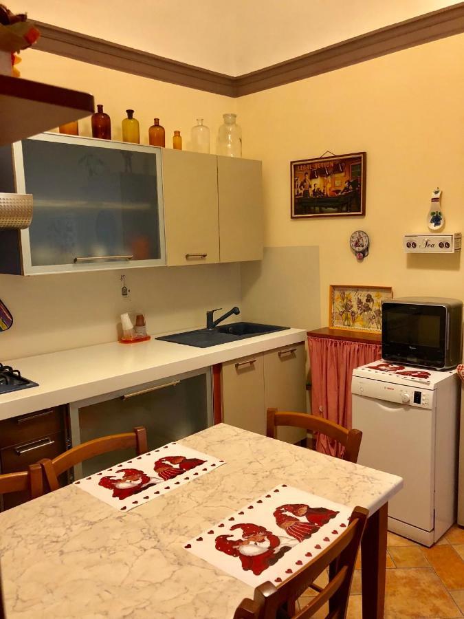 Camera Matrimoniale Privata Con Bagno Interno Vercelli Luaran gambar